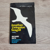 Jonathan Livingstone Seagull by Richard Bach Paperback
